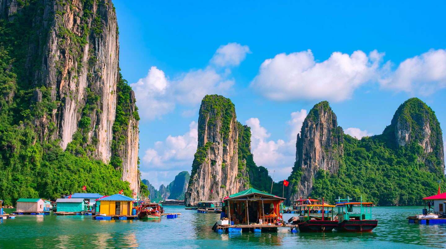 Carte 3D isométrique du Vietnam montrant les périodes optimales par région